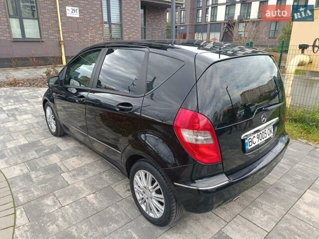 Черный Мерседес А класс, объемом двигателя 2 л и пробегом 189 тыс. км за 6200 $, фото 3 на Automoto.ua