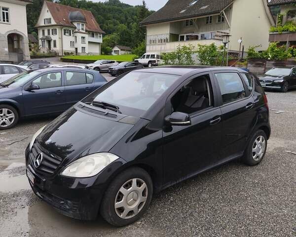 Черный Мерседес А класс, объемом двигателя 1.7 л и пробегом 260 тыс. км за 6500 $, фото 5 на Automoto.ua