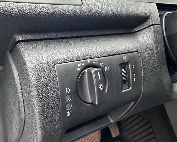 Черный Мерседес А класс, объемом двигателя 1.7 л и пробегом 262 тыс. км за 6800 $, фото 23 на Automoto.ua