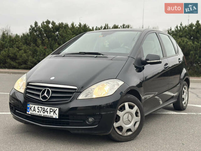 Черный Мерседес А класс, объемом двигателя 1.7 л и пробегом 262 тыс. км за 6800 $, фото 6 на Automoto.ua