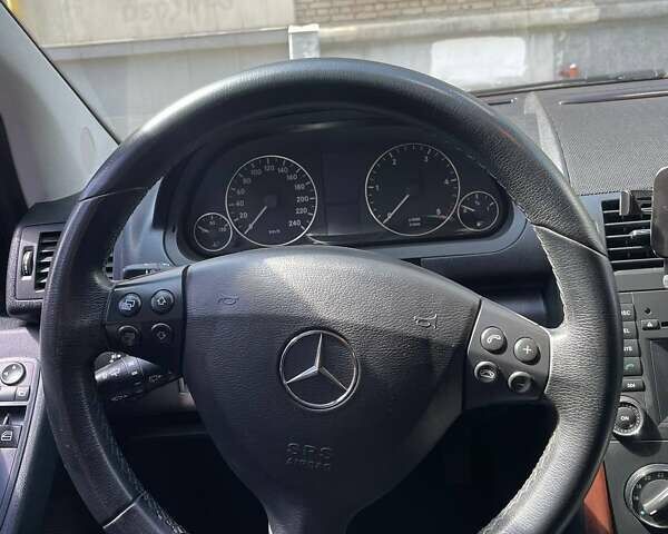 Черный Мерседес А класс, объемом двигателя 1.99 л и пробегом 191 тыс. км за 8300 $, фото 9 на Automoto.ua