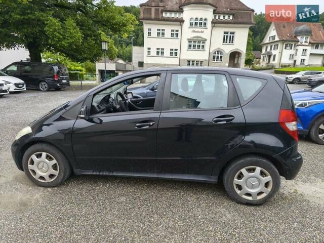 Черный Мерседес А класс, объемом двигателя 1.7 л и пробегом 260 тыс. км за 6500 $, фото 4 на Automoto.ua