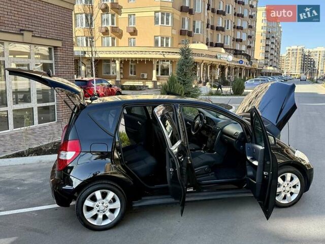 Черный Мерседес А класс, объемом двигателя 1.7 л и пробегом 119 тыс. км за 7150 $, фото 44 на Automoto.ua