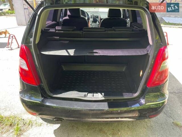 Черный Мерседес А класс, объемом двигателя 1.99 л и пробегом 191 тыс. км за 8300 $, фото 13 на Automoto.ua