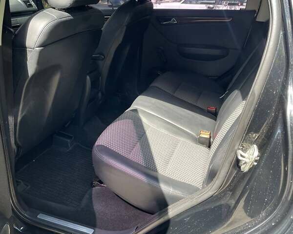 Черный Мерседес А класс, объемом двигателя 1.99 л и пробегом 191 тыс. км за 8300 $, фото 12 на Automoto.ua