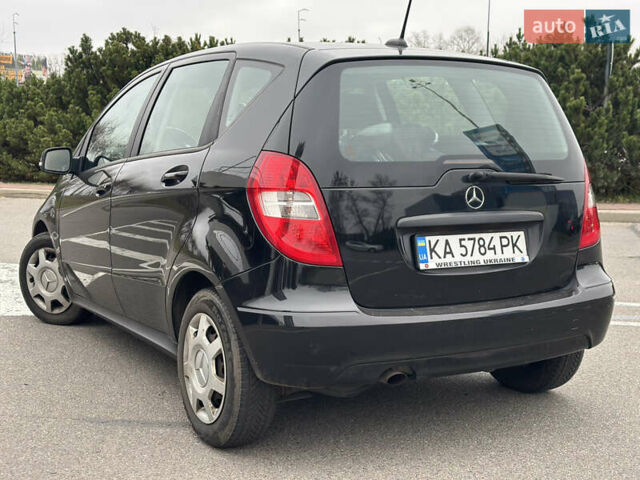 Черный Мерседес А класс, объемом двигателя 1.7 л и пробегом 262 тыс. км за 6800 $, фото 9 на Automoto.ua