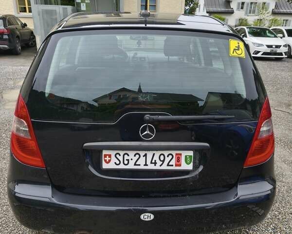 Черный Мерседес А класс, объемом двигателя 1.7 л и пробегом 260 тыс. км за 6500 $, фото 3 на Automoto.ua