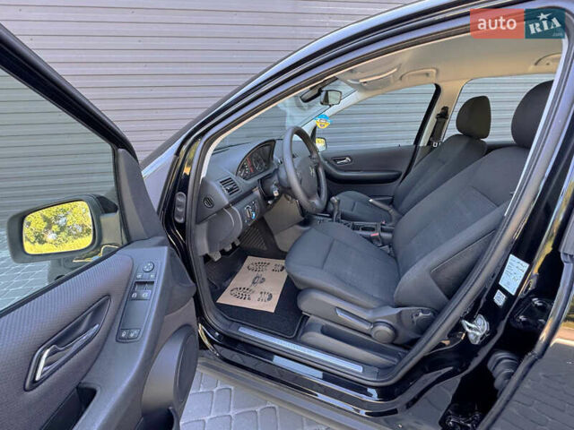 Чорний Мерседес А клас, об'ємом двигуна 1.5 л та пробігом 200 тис. км за 6200 $, фото 4 на Automoto.ua