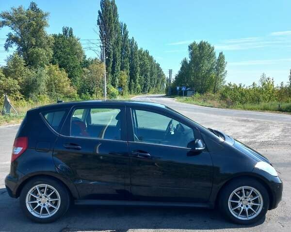 Черный Мерседес А класс, объемом двигателя 1.99 л и пробегом 224 тыс. км за 5700 $, фото 10 на Automoto.ua