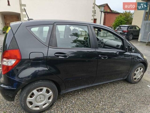 Черный Мерседес А класс, объемом двигателя 1.7 л и пробегом 260 тыс. км за 6500 $, фото 6 на Automoto.ua