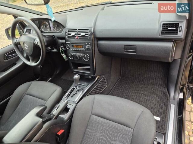 Чорний Мерседес А клас, об'ємом двигуна 1.5 л та пробігом 184 тис. км за 7499 $, фото 22 на Automoto.ua