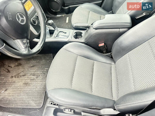 Черный Мерседес А класс, объемом двигателя 2 л и пробегом 250 тыс. км за 4400 $, фото 14 на Automoto.ua