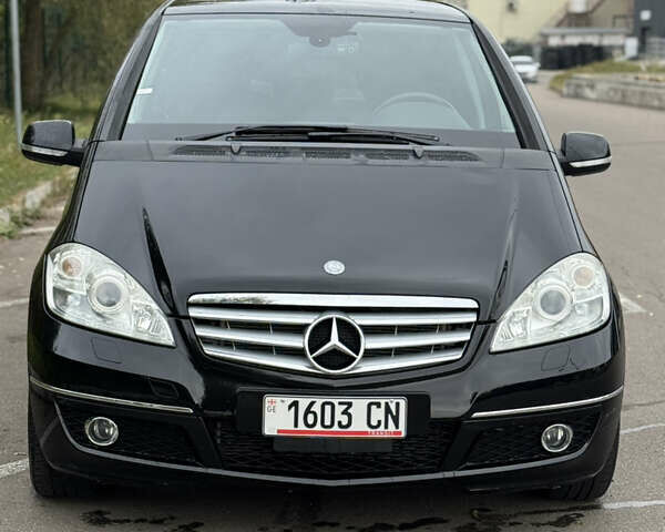 Чорний Мерседес А клас, об'ємом двигуна 1.7 л та пробігом 51 тис. км за 7900 $, фото 7 на Automoto.ua