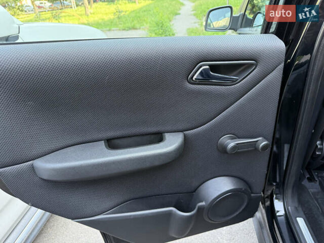 Чорний Мерседес А клас, об'ємом двигуна 2 л та пробігом 278 тис. км за 5300 $, фото 15 на Automoto.ua