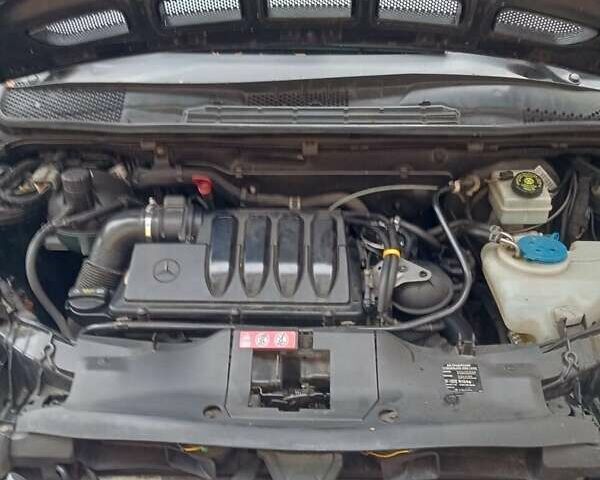 Черный Мерседес А класс, объемом двигателя 1.99 л и пробегом 124 тыс. км за 5000 $, фото 3 на Automoto.ua