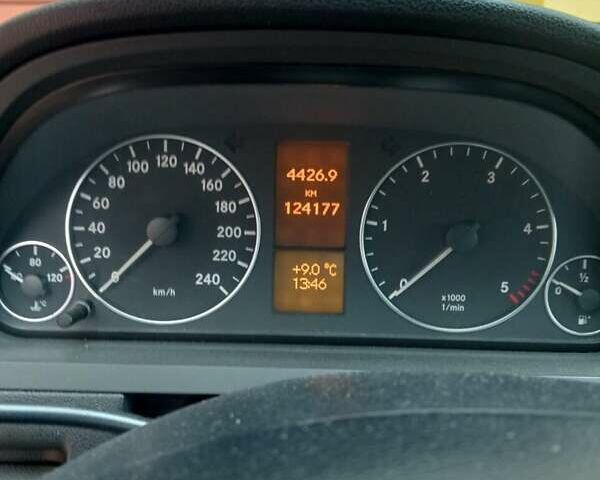 Черный Мерседес А класс, объемом двигателя 1.99 л и пробегом 124 тыс. км за 5000 $, фото 8 на Automoto.ua