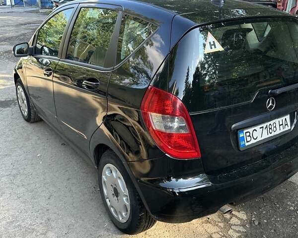 Чорний Мерседес А клас, об'ємом двигуна 1.99 л та пробігом 295 тис. км за 5950 $, фото 1 на Automoto.ua