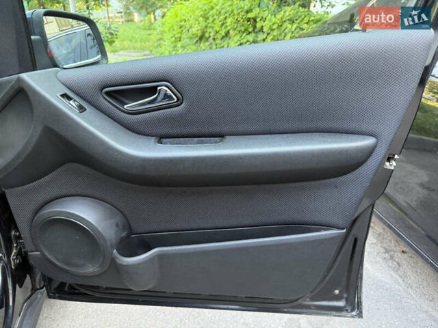 Чорний Мерседес А клас, об'ємом двигуна 2 л та пробігом 278 тис. км за 5300 $, фото 10 на Automoto.ua