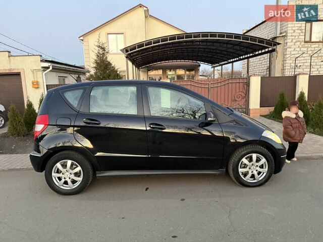 Черный Мерседес А класс, объемом двигателя 1.7 л и пробегом 98 тыс. км за 5600 $, фото 9 на Automoto.ua