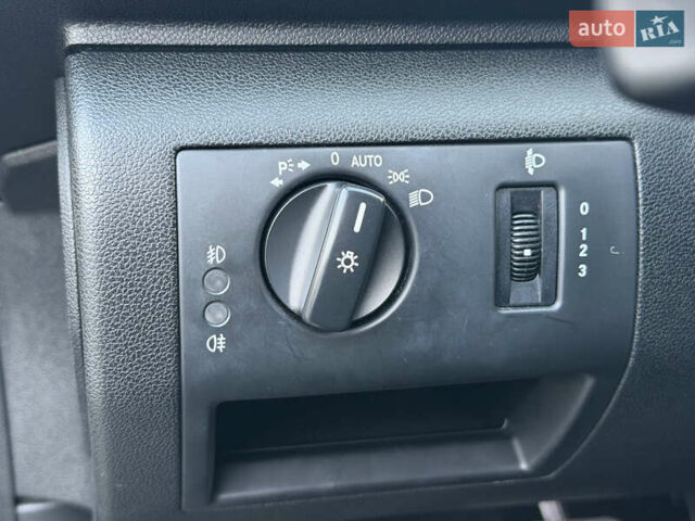 Черный Мерседес А класс, объемом двигателя 2 л и пробегом 228 тыс. км за 6500 $, фото 8 на Automoto.ua