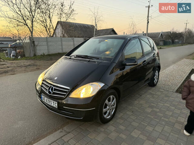 Черный Мерседес А класс, объемом двигателя 1.7 л и пробегом 98 тыс. км за 5600 $, фото 6 на Automoto.ua