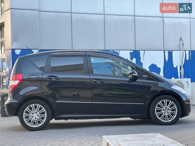 Чорний Мерседес А клас, об'ємом двигуна 1.7 л та пробігом 109 тис. км за 7990 $, фото 3 на Automoto.ua