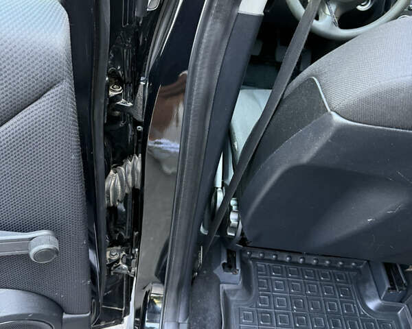 Чорний Мерседес А клас, об'ємом двигуна 2 л та пробігом 278 тис. км за 5300 $, фото 14 на Automoto.ua