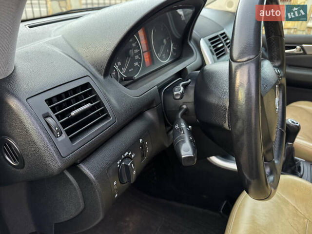 Чорний Мерседес А клас, об'ємом двигуна 1.99 л та пробігом 284 тис. км за 6400 $, фото 20 на Automoto.ua