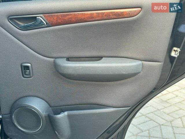 Чорний Мерседес А клас, об'ємом двигуна 1.7 л та пробігом 109 тис. км за 7990 $, фото 15 на Automoto.ua