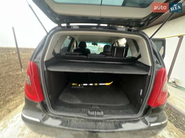 Чорний Мерседес А клас, об'ємом двигуна 1.7 л та пробігом 109 тис. км за 7300 $, фото 5 на Automoto.ua