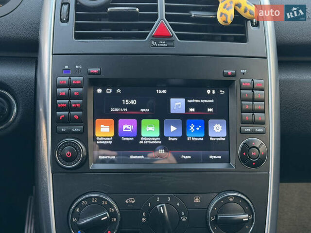 Черный Мерседес А класс, объемом двигателя 2 л и пробегом 228 тыс. км за 6500 $, фото 10 на Automoto.ua