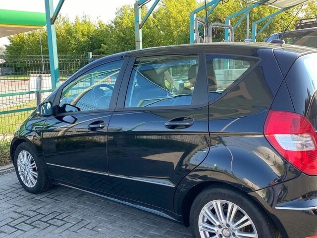 Чорний Мерседес А клас, об'ємом двигуна 1.7 л та пробігом 178 тис. км за 6800 $, фото 9 на Automoto.ua