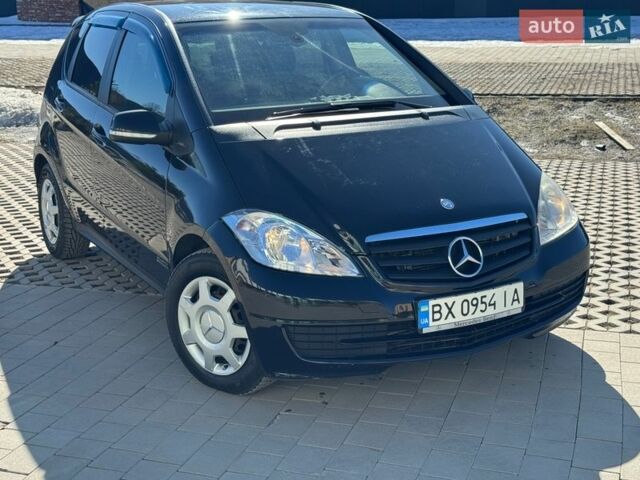 Черный Мерседес А класс, объемом двигателя 2 л и пробегом 195 тыс. км за 6000 $, фото 8 на Automoto.ua