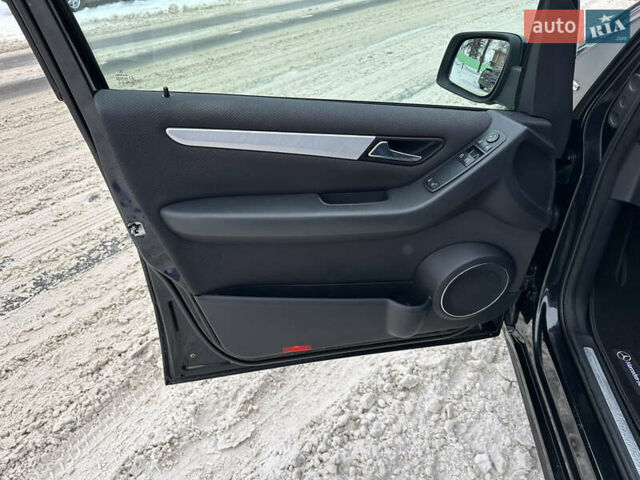 Черный Мерседес А класс, объемом двигателя 1.5 л и пробегом 180 тыс. км за 7200 $, фото 41 на Automoto.ua