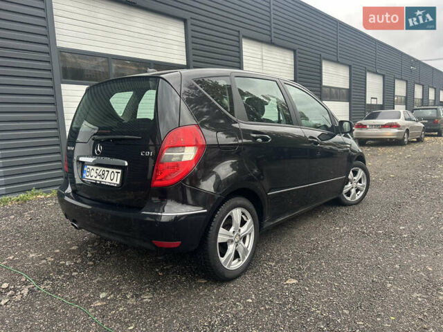 Чорний Мерседес А клас, об'ємом двигуна 2 л та пробігом 227 тис. км за 6200 $, фото 3 на Automoto.ua