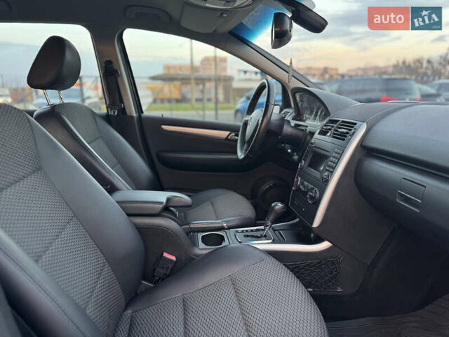 Черный Мерседес А класс, объемом двигателя 1.7 л и пробегом 178 тыс. км за 7699 $, фото 31 на Automoto.ua