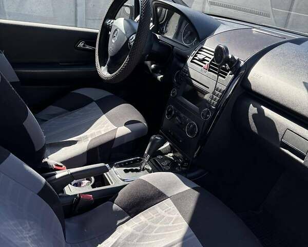 Черный Мерседес А класс, объемом двигателя 1.99 л и пробегом 330 тыс. км за 5900 $, фото 3 на Automoto.ua