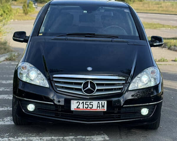 Чорний Мерседес А клас, об'ємом двигуна 1.7 л та пробігом 57 тис. км за 7750 $, фото 6 на Automoto.ua
