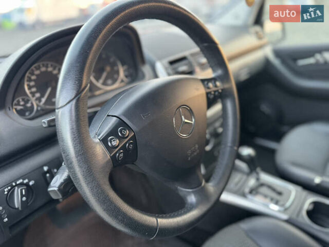 Черный Мерседес А класс, объемом двигателя 1.7 л и пробегом 178 тыс. км за 7699 $, фото 22 на Automoto.ua