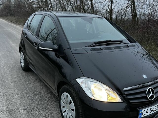 Черный Мерседес А класс, объемом двигателя 1.7 л и пробегом 91 тыс. км за 6400 $, фото 1 на Automoto.ua
