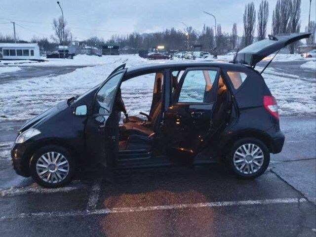 Чорний Мерседес А клас, об'ємом двигуна 2 л та пробігом 261 тис. км за 7021 $, фото 10 на Automoto.ua