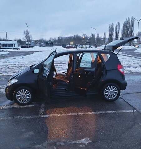 Чорний Мерседес А клас, об'ємом двигуна 2 л та пробігом 261 тис. км за 7000 $, фото 10 на Automoto.ua