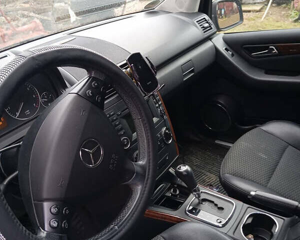 Черный Мерседес А класс, объемом двигателя 1.7 л и пробегом 210 тыс. км за 8700 $, фото 4 на Automoto.ua