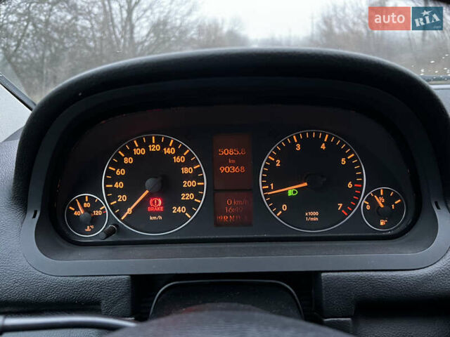 Черный Мерседес А класс, объемом двигателя 1.7 л и пробегом 91 тыс. км за 6700 $, фото 7 на Automoto.ua
