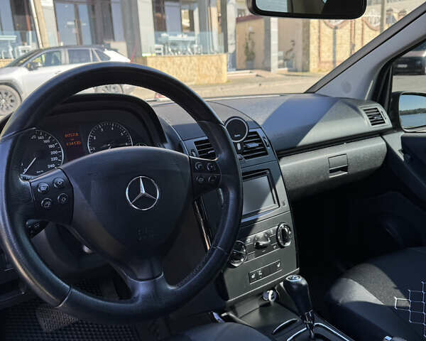 Черный Мерседес А класс, объемом двигателя 1.5 л и пробегом 141 тыс. км за 7600 $, фото 2 на Automoto.ua