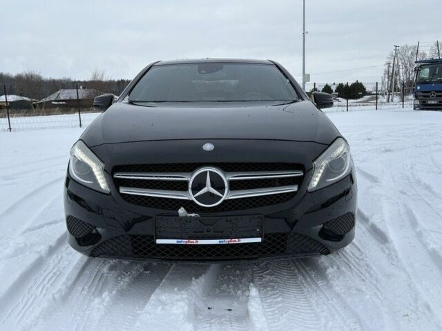 Черный Мерседес А класс, объемом двигателя 1.8 л и пробегом 243 тыс. км за 4100 $, фото 2 на Automoto.ua