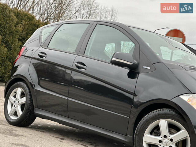 Черный Мерседес А класс, объемом двигателя 2 л и пробегом 236 тыс. км за 6350 $, фото 8 на Automoto.ua