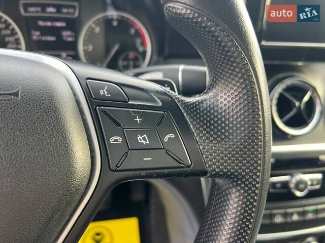 Черный Мерседес А класс, объемом двигателя 1.8 л и пробегом 206 тыс. км за 13900 $, фото 13 на Automoto.ua