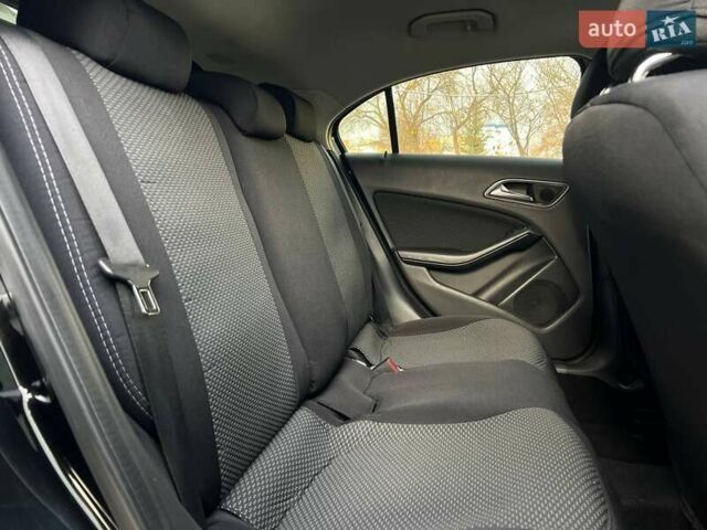 Черный Мерседес А класс, объемом двигателя 1.8 л и пробегом 206 тыс. км за 13900 $, фото 22 на Automoto.ua