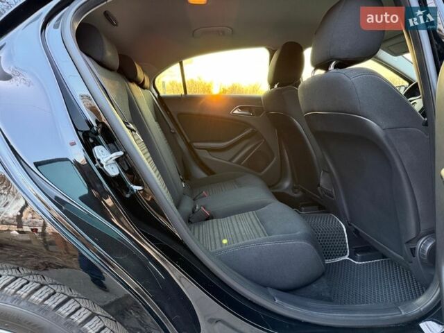 Черный Мерседес А класс, объемом двигателя 1.8 л и пробегом 268 тыс. км за 14000 $, фото 16 на Automoto.ua